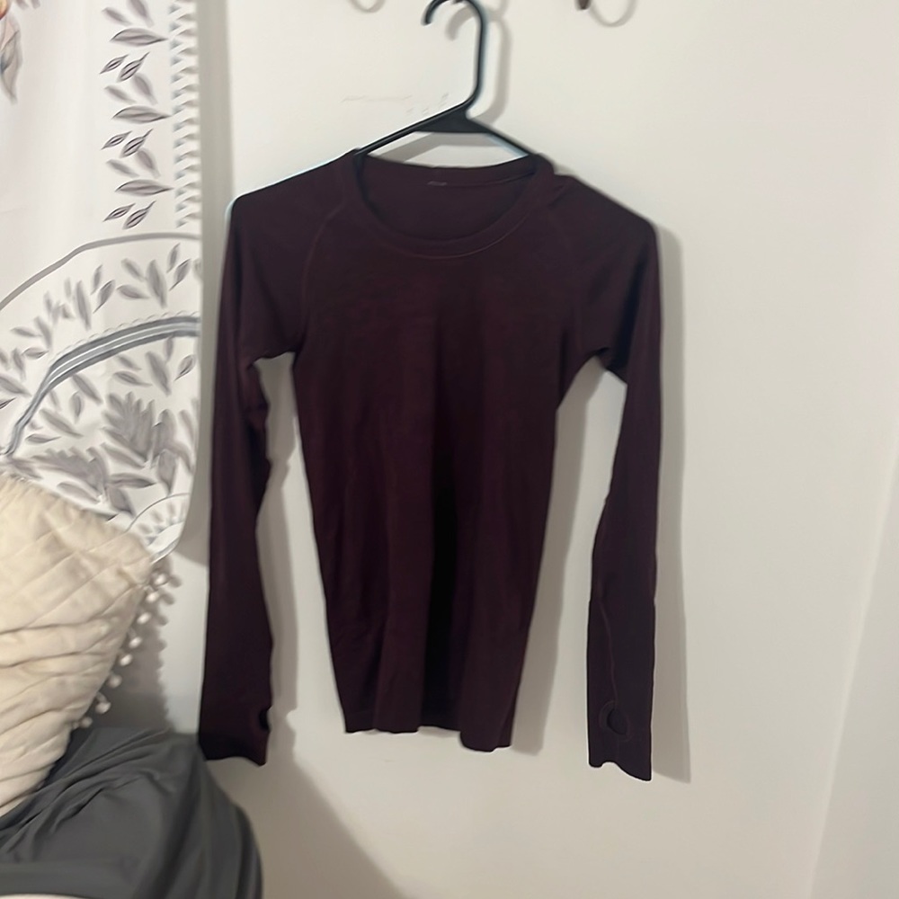 size 4 long sleeve swiftly tech 2.0 lululemon